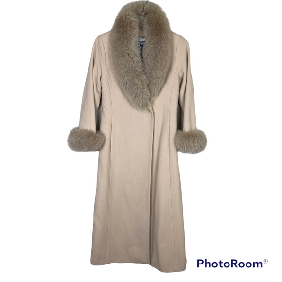 Marvin Richards Jackets & Blazers - Vintage cream cashmere blend with fox fur maxi frock coat size 4